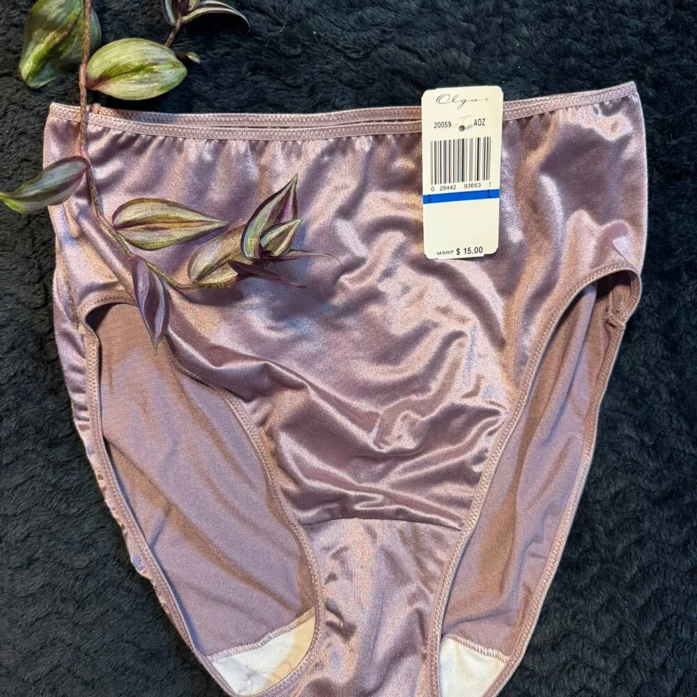 VINTAGE L NWT NOS OLGA HIGH CUT SATIN PANTIES WITH POINTED GUSSET NYLON BRIEF - Picture 3 of 4